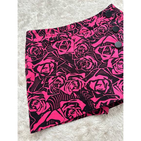 Vintage Express Sz 4 Mini Skirt Skort Pink Black Rose Button Asymmetrical - Picture 3 of 9